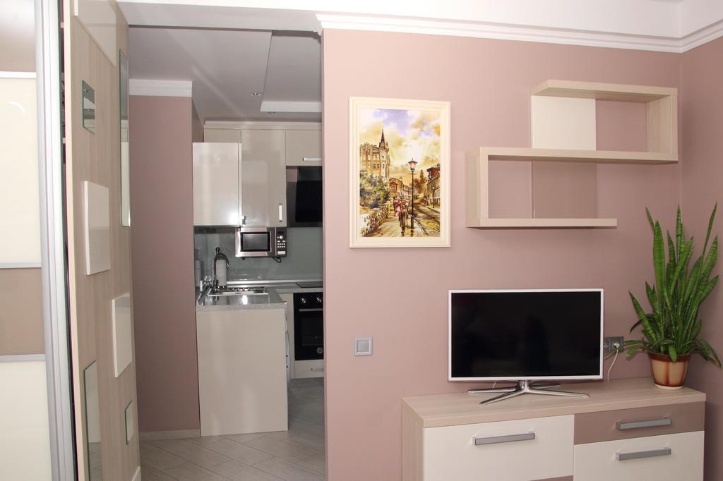Apartment Obolonskiy Prospekt 31 Kiev Esterno foto